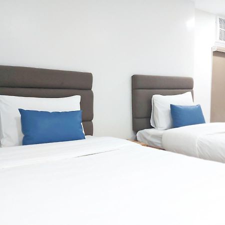 מנילה Airobedz Makati - A Value Hotel מראה חיצוני תמונה