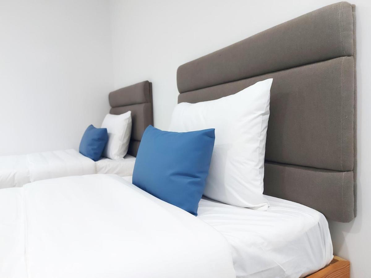 מנילה Airobedz Makati - A Value Hotel מראה חיצוני תמונה